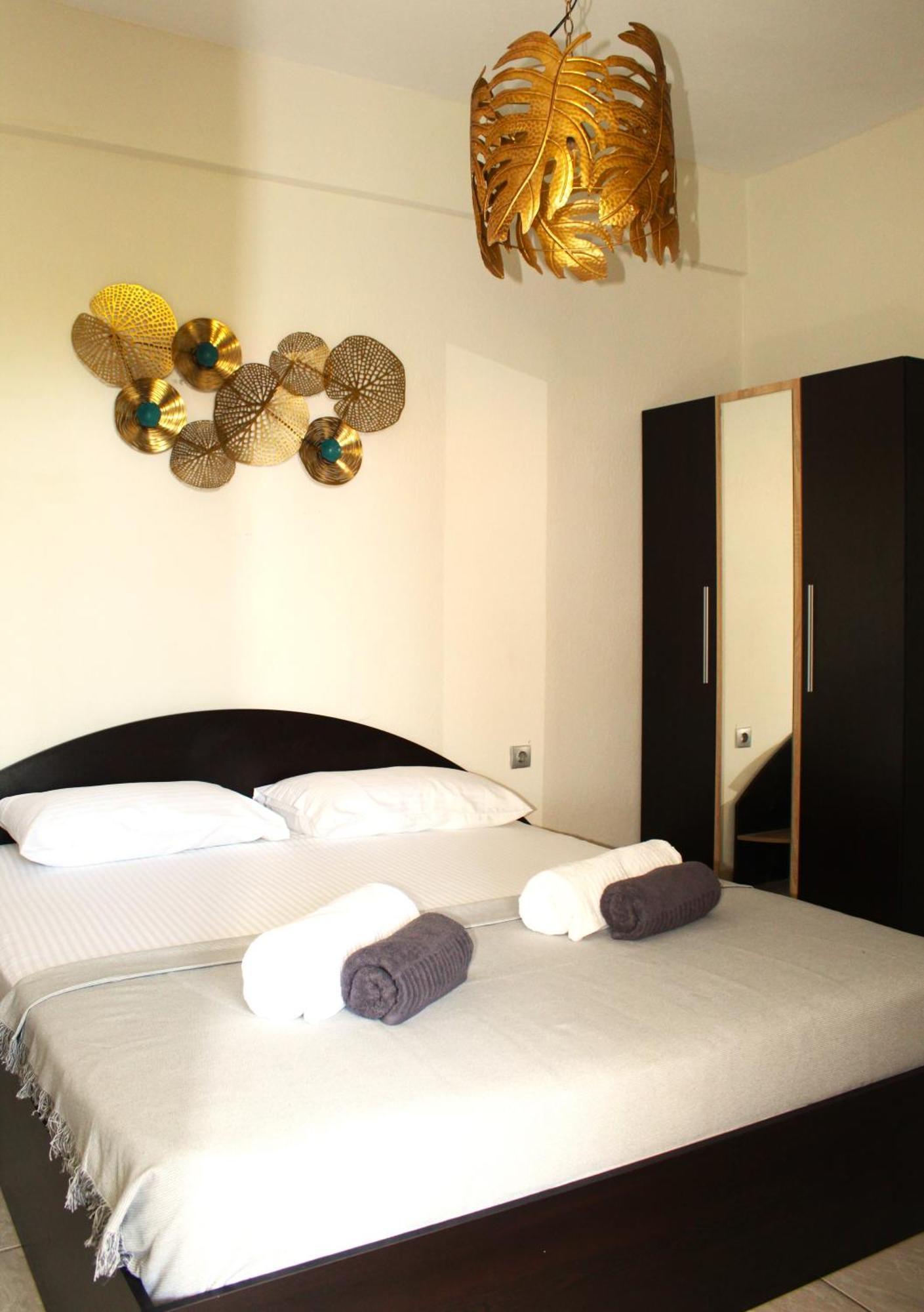 Azure Bliss Suites Nikiti  Exterior photo